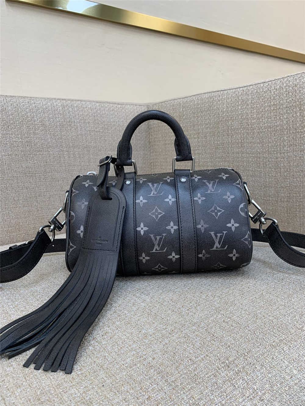 Louis Vuitton KEEPALL BANDOULIÈRE 25 M11595 size：25x15x11cm 2025 new 